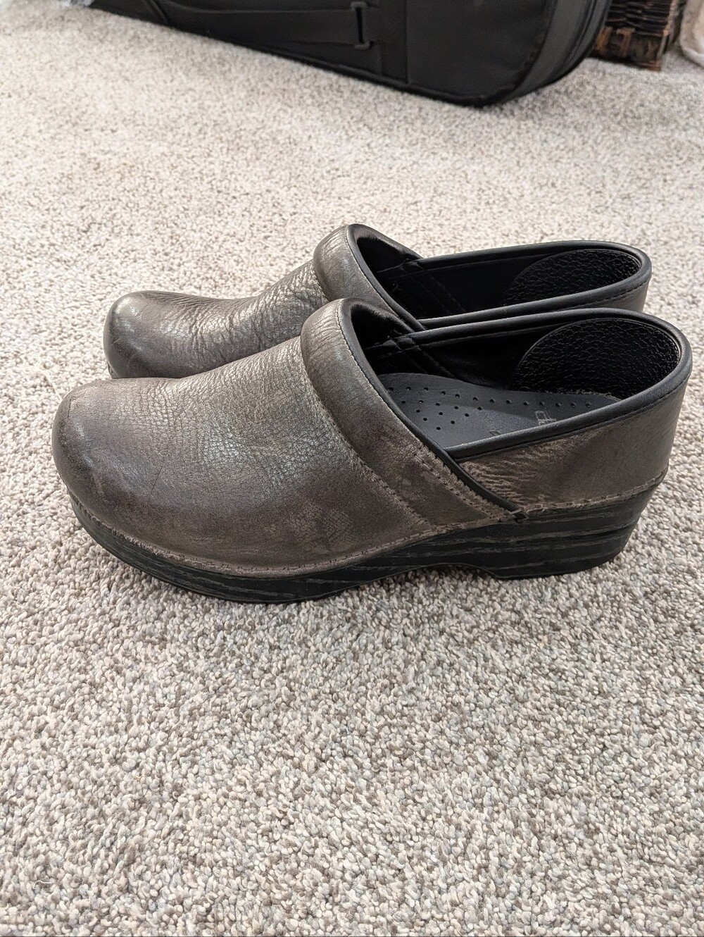 Dansko Professional Leather Clogs Women's US 6.5-7 EU 37 Grey Textured Workwear